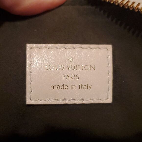 Authentic LOUIS VUITTON COUSSIN PM-Cream! - Picture 6 of 17